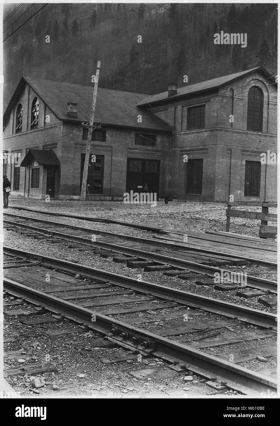 Avery, Idaho. Svchost&P Railway (Milwaukee Road) Unterstation Nr. 14.; Umfang und Inhalt: Aus serialisierten Land Eintrag Case Files der Stornierten oder abgetretenen Forderungen des Landes. Allgemeine Hinweise: Bei der Witwe von William Ferrell, deren mineralische Anspruch auf Land in Avery, Idaho abgebrochen wurde. Der General Land Office sagte, daß es nicht funktioniert hätte, ein Mineral Anspruch während Ferrell's Witwe machte geltend, dass der Bau entlang der Eisenbahn Vorfahrt der Anspruch verhindert hatte von abgebaut wie nötig. Stockfoto