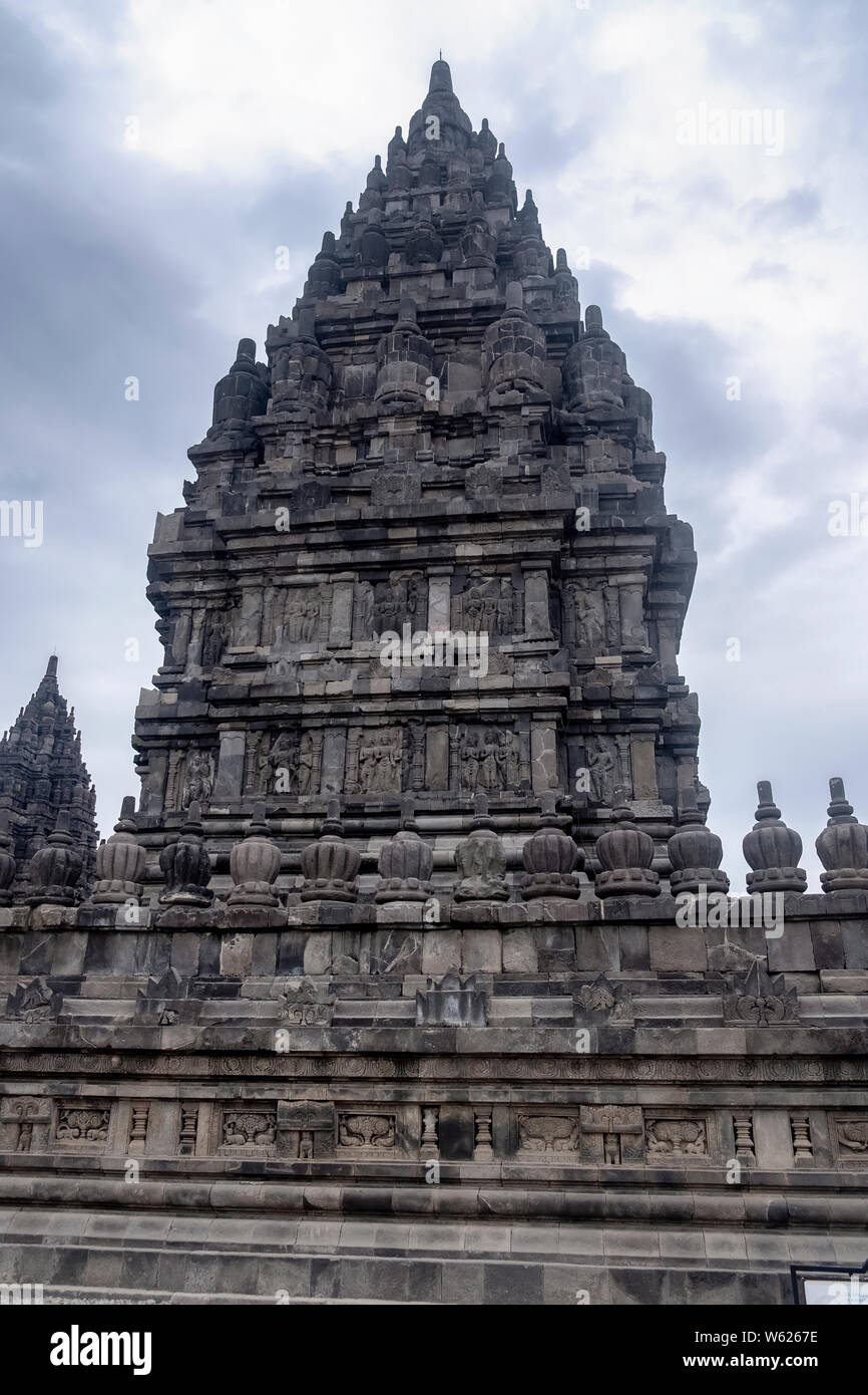 Prambanan oder Rara Jonggrang ist ein 9. Jahrhundert hinduistischen Tempelanlagen in speziellen Region Yogyakarta, Indonesien, gewidmet dem Trimūrti. Stockfoto