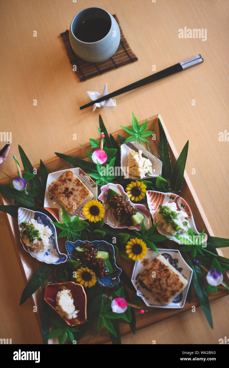 Köstlich schmeckende Menü durch Fuminori Yamamoto am Terakawa Shokudo Restaurant, Nara, Japan Stockfoto