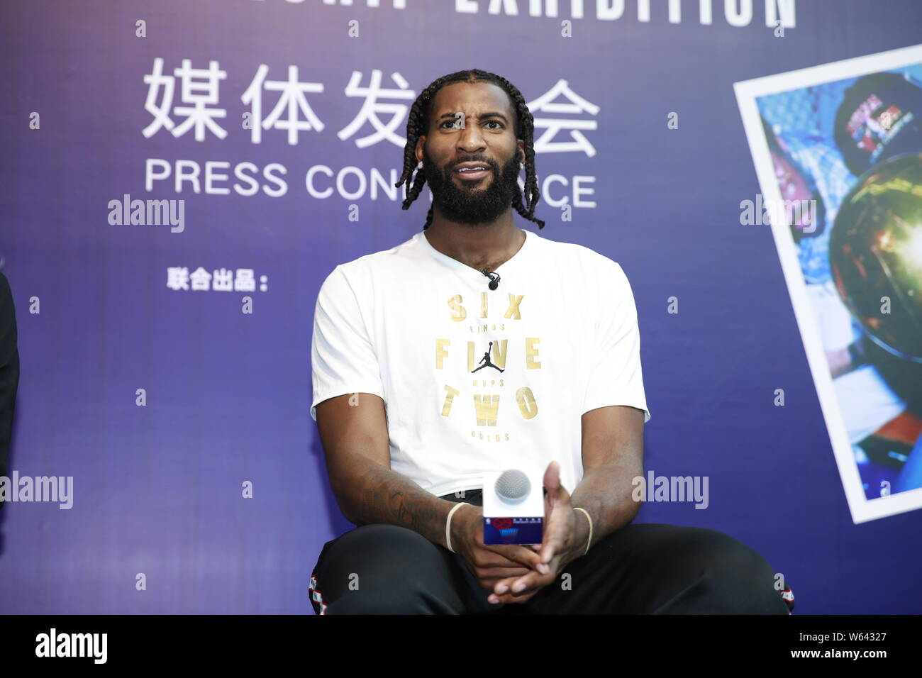 NBA-Star Andre Drummond von Detroit Pistons besucht eine Pressekonferenz für die NBA Meisterschaft Ausstellung in Shanghai, China, 31. August 2018. Stockfoto