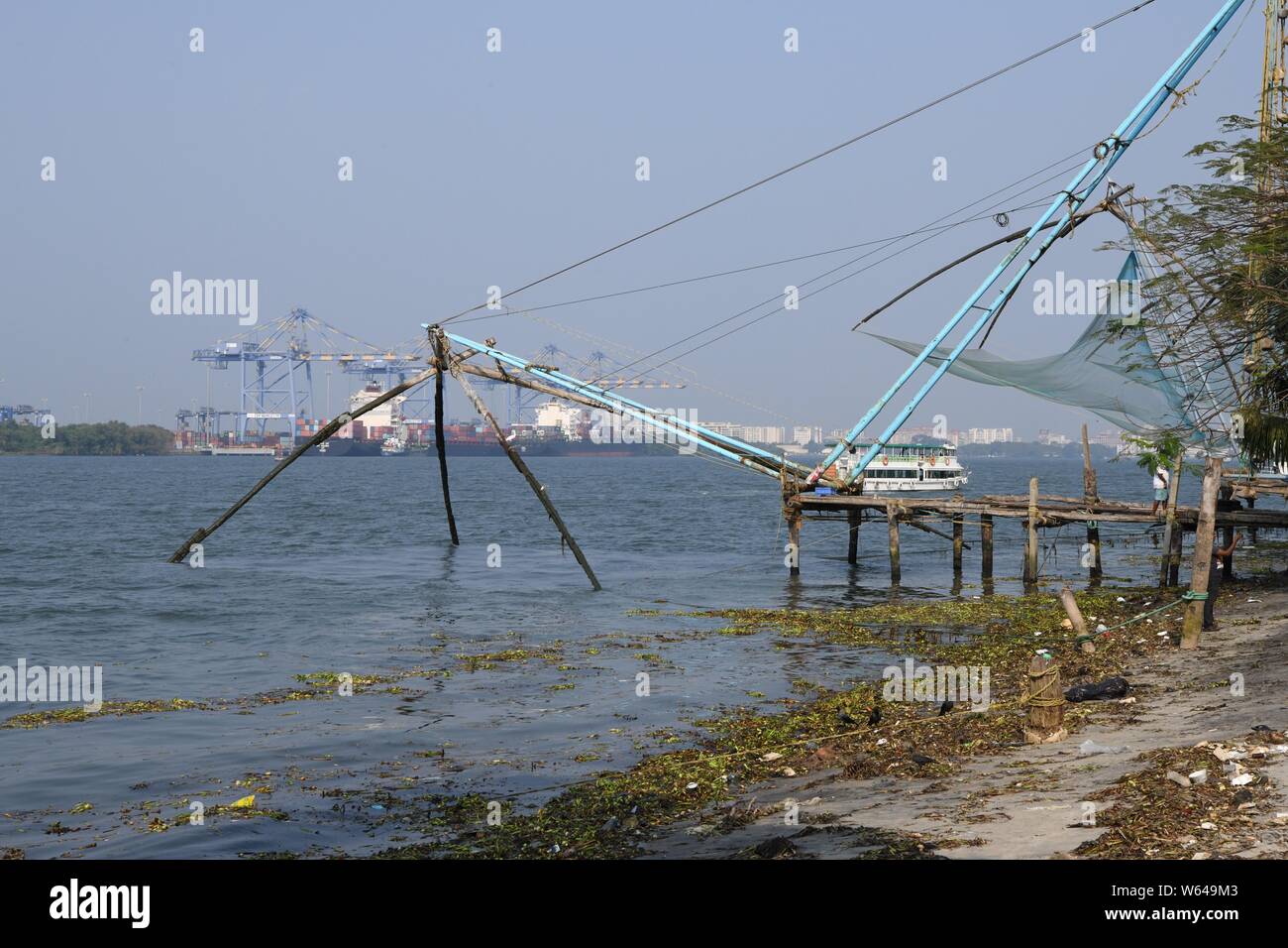 Die chinesischen Fischernetze in Fort Kochi (Cochin), Kerala, Indien Stockfoto