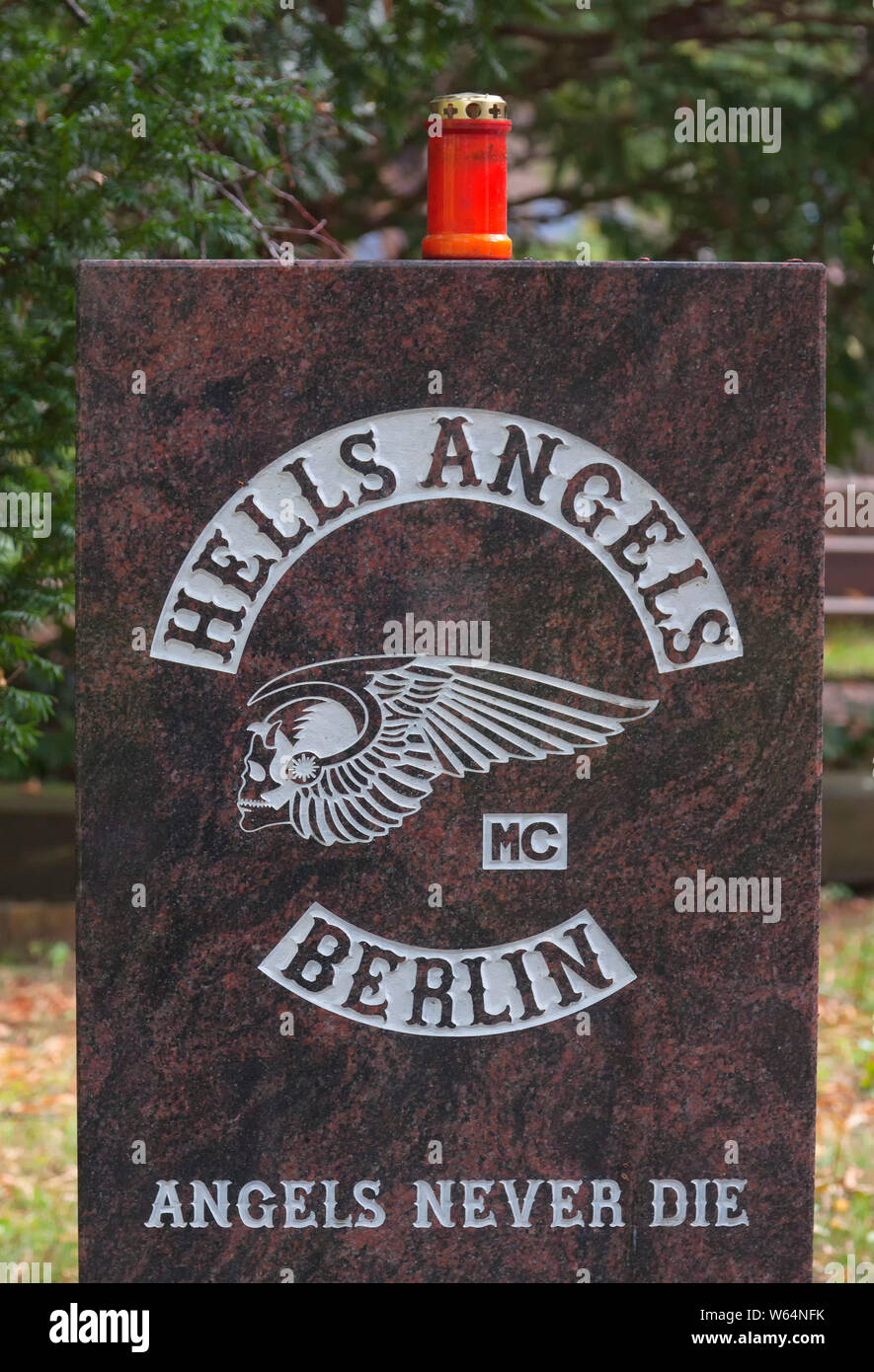 Grabstein eines Hells Angels Mitglied in Berlin Stockfoto