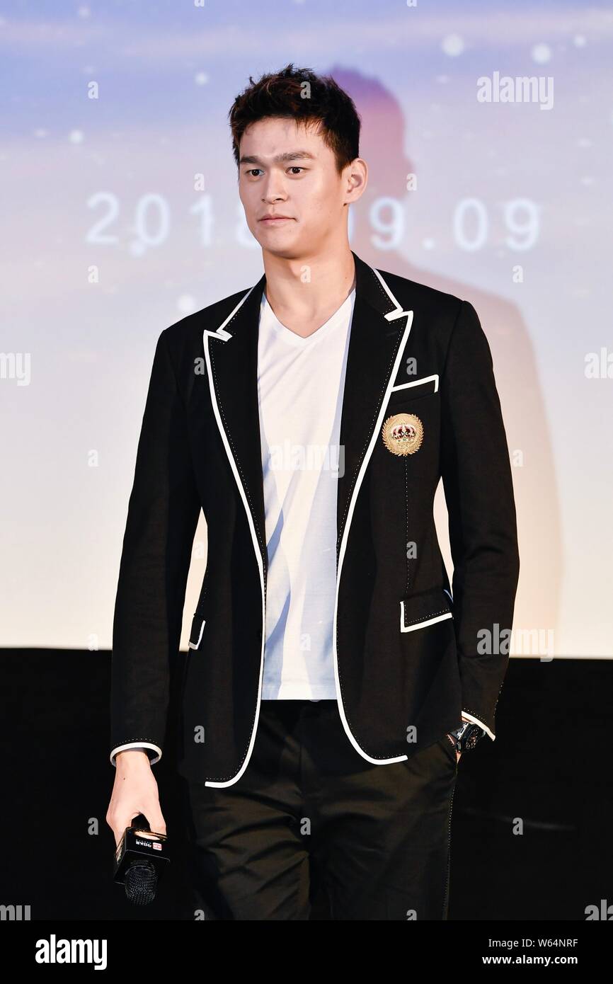 Chinesische schwimmen star Sun Yang nimmt an der Pressekonferenz für corperation mit Chinesischen personalisierte News Aggregator Jinri Toutiao in Peking, China, Stockfoto