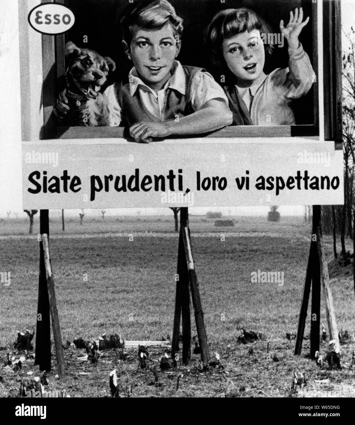 Esso Werbung mit Reklametafeln, Italien 1958 Stockfoto