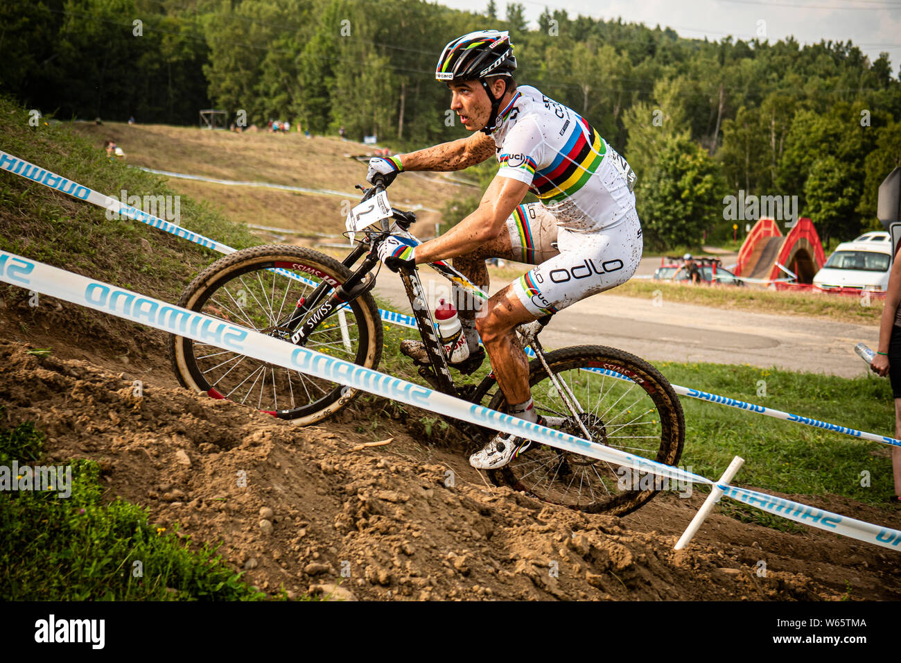 AUGUST 3, 2014 - Mont Sainte Anne, Kanada. Nino Schurter an der UCI Mountainbike Cross Country World Cup. Stockfoto