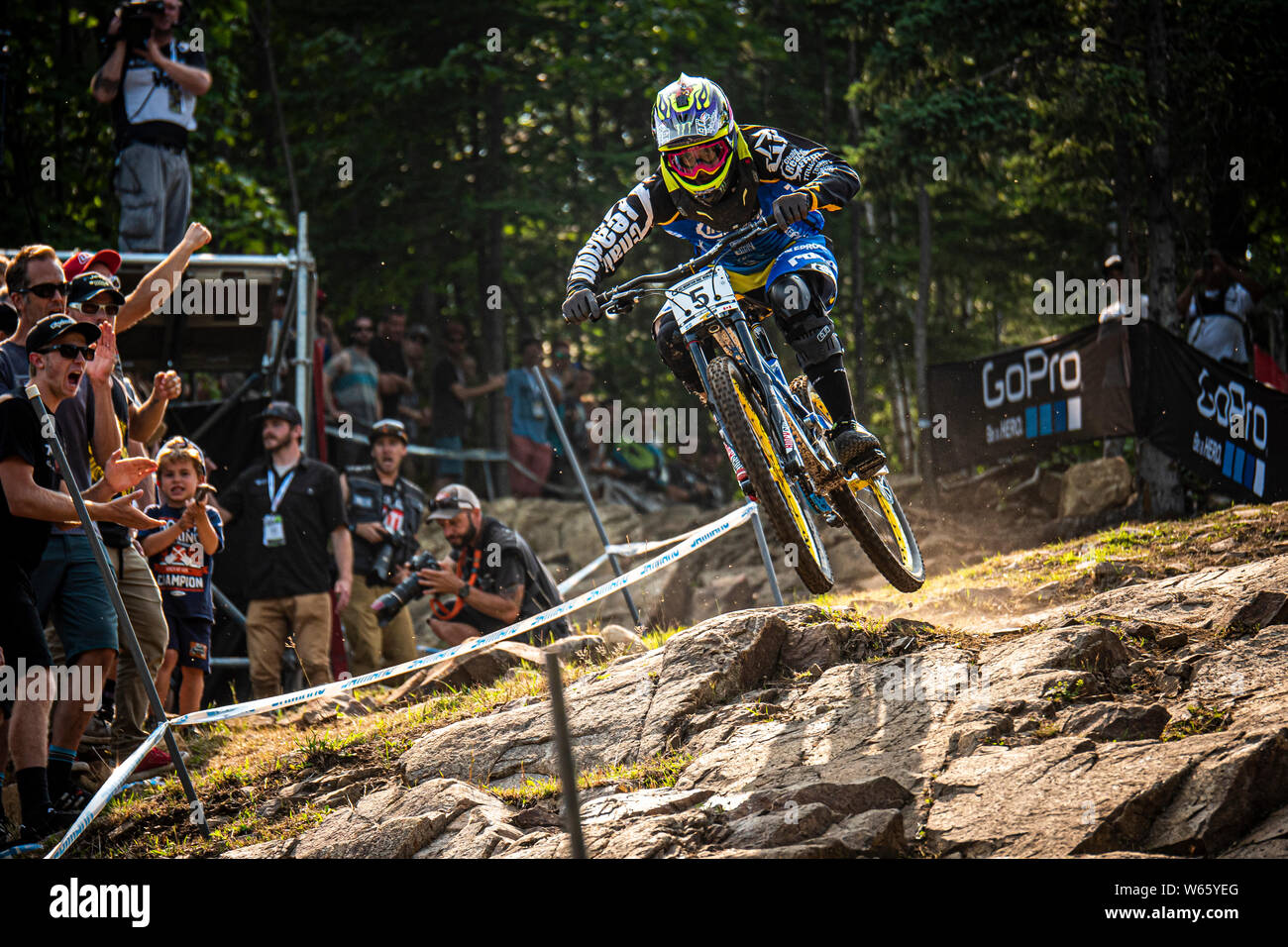 AUGUST 2, 2014 - Mont Sainte Anne, Kanada. Sam Hill (AUS) Racing an der UCI Mountainbike Downhill World Cup Stockfoto