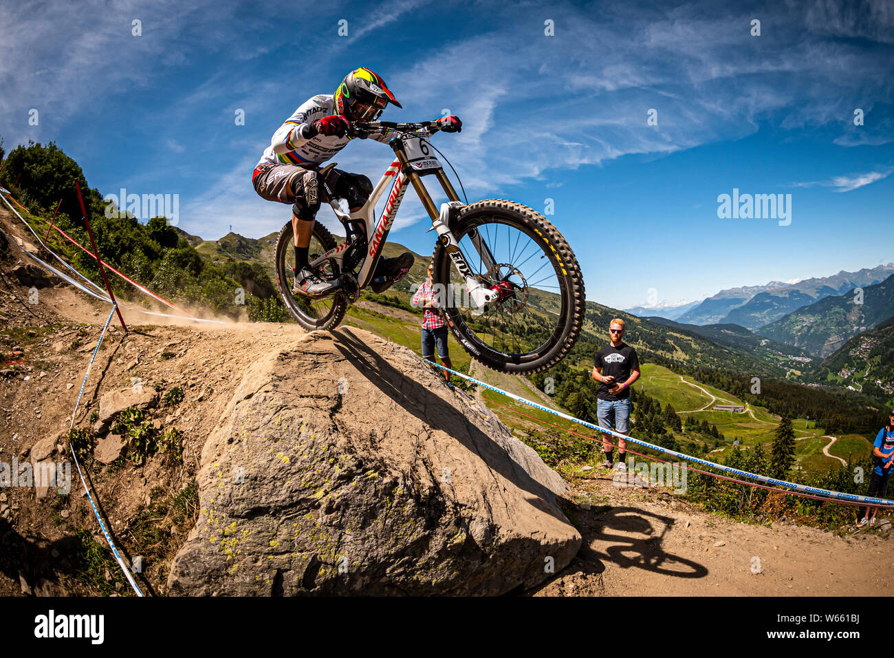 AUGUST 22, 2014 - Meribel, Frankreich. Greg Minnaar Racing an der UCI Mountainbike Downhill World Cup. Stockfoto