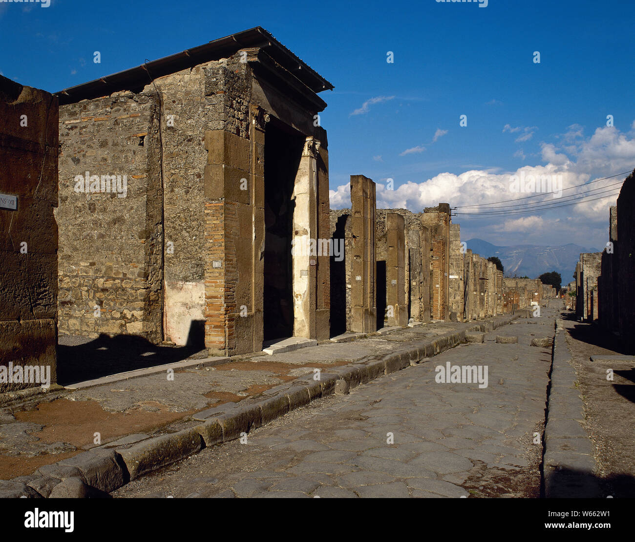 Italien. Pompeji. Straße der Fülle. Auf der linken Seite, Haus des Faun. Vestibulum. Jahrhundert v. Chr.. La Campania. Stockfoto