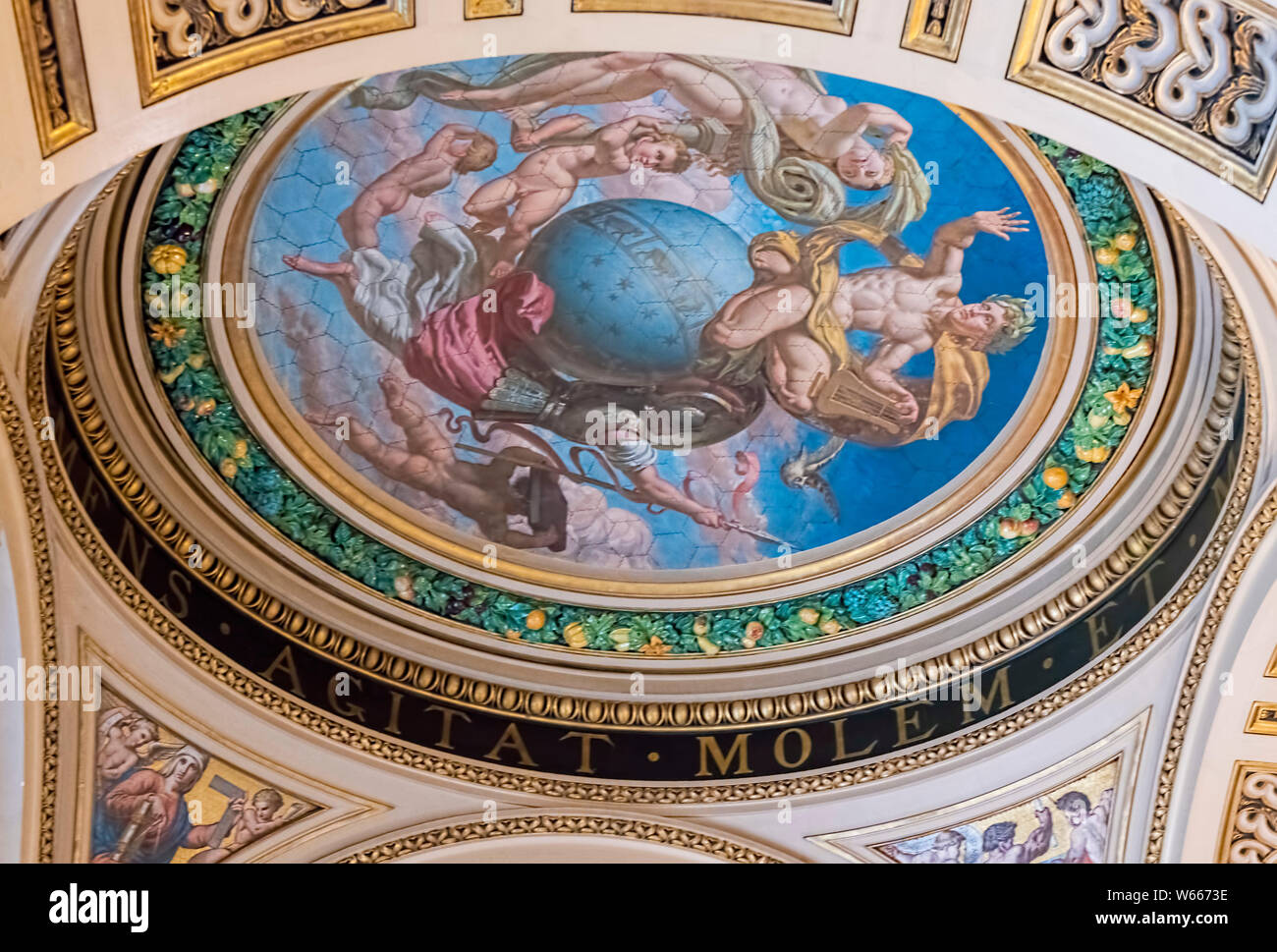 Dekorativen decke Victoria & Albert Museum, Cromwell Road, London SW7 Stockfoto