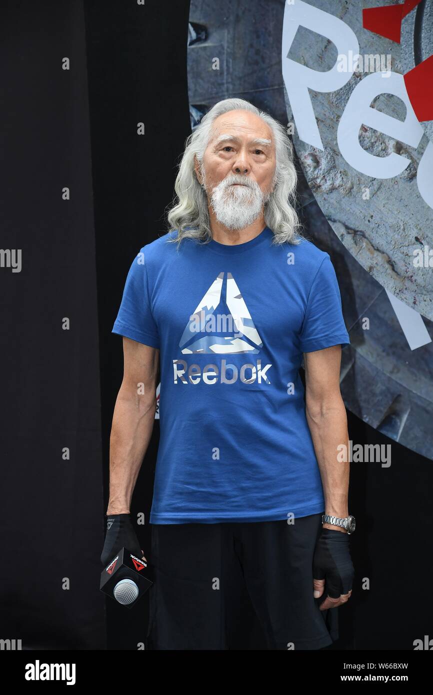 82-jährige chinesische Modell Wang Deshun besucht eine Werbeveranstaltung für "Reebok" in Shanghai, China, 8. Juli 2018. Stockfoto