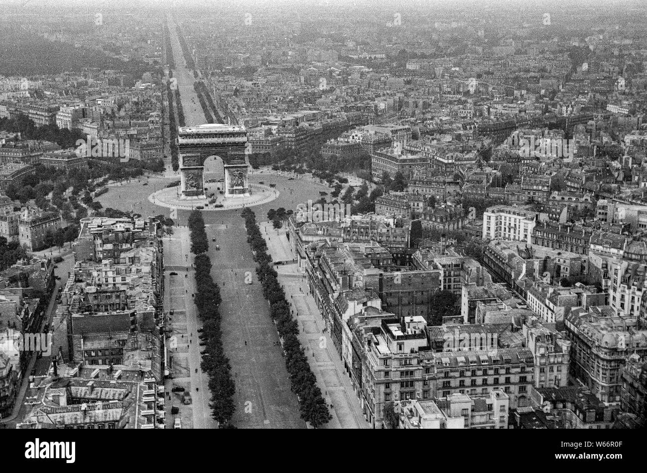 Paris, Frankreich -07-12-1940 einzigartige historische Luftaufnahmen der Place de lètoile und Triumphbogen, von einem Deutschen Aerial reconnaissance Fotograf während der deutschen Besetzung Frankreichs genommen Stockfoto