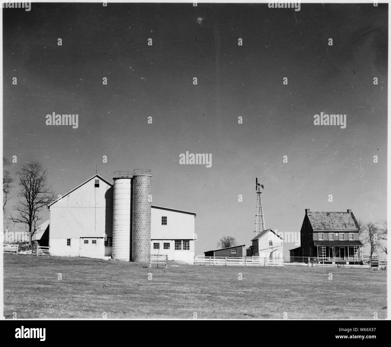 Lancaster County, Pennsylvania. Diese farm Platz gehört eine Old-Order Amish. Die Mühle sho. . .; Umfang und Inhalt: Die Bildunterschrift lautet wie folgt: Lancaster County, Pennsylvania. Diese farm Platz gehört eine Old-Order Amish. Die Mühle, der hier gezeigt wird, ist gelegentlich in diesem Bereich. Stockfoto