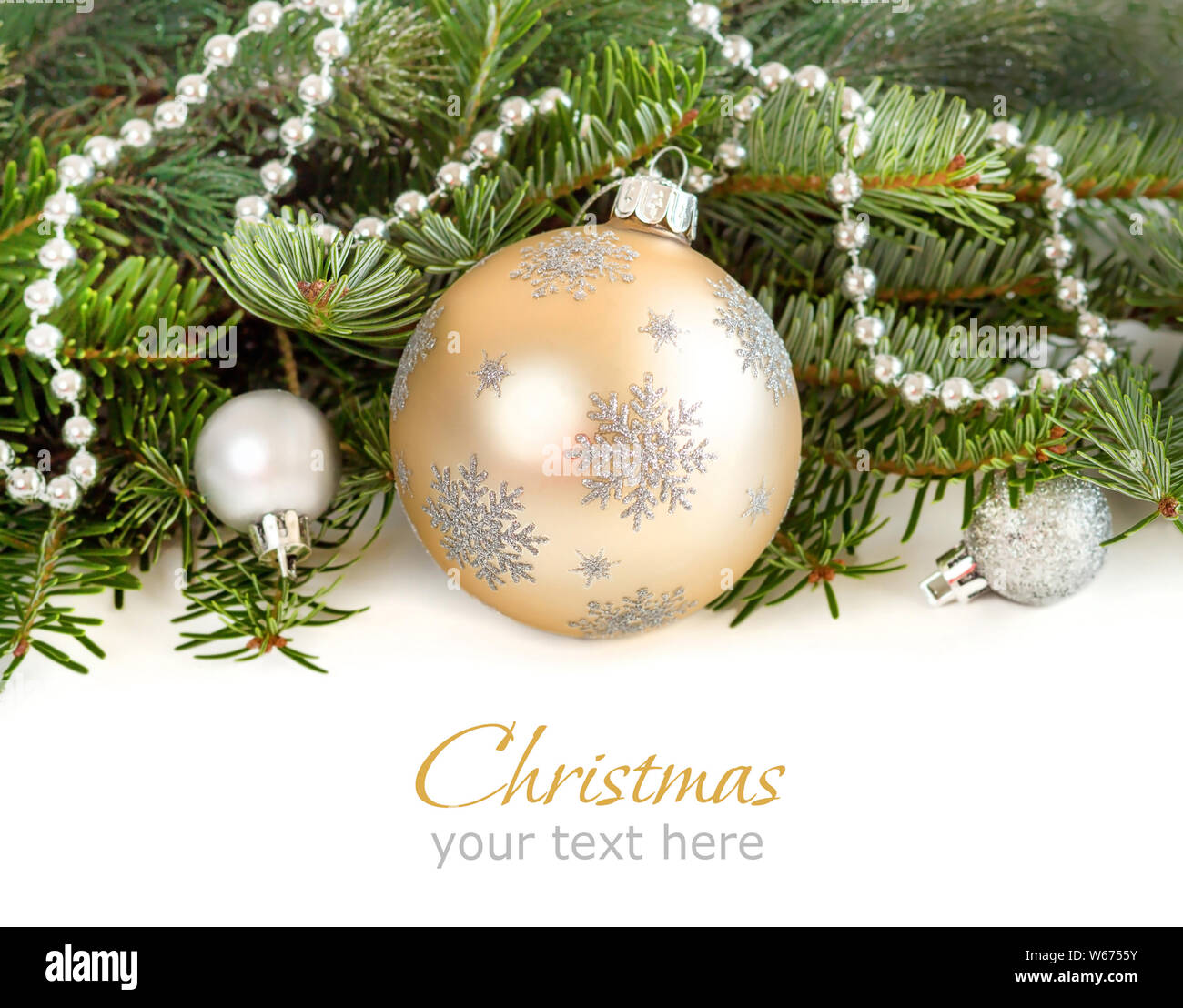 Sahne und Silber Weihnachtsdekor Rand auf weißem Hintergrund Stockfoto