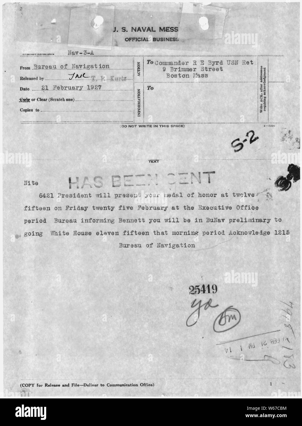 Nachricht an Commander Richard E. Byrd bestätigt Ernennung am 25. Februar 1927 übermittelt, im Executive Office des Weißen Haus, um die Ehrenmedaille der von Präsident Coolidge vorgelegt werden Stockfoto