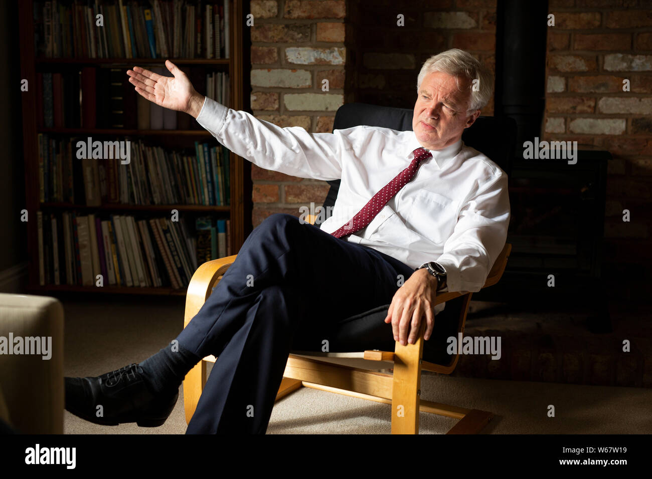 David Davis MP wird in seinem Haus in der Nähe von Goole, Yorkshire, interviewt. Stockfoto