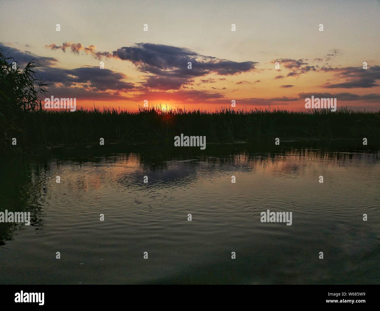 Sonnenuntergang im Donaudelta. Sulina, Rumänien Stockfoto