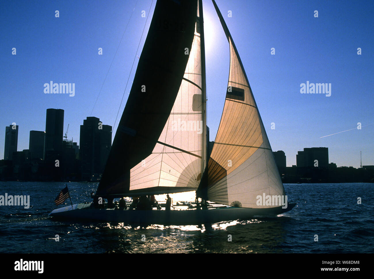 Sailiing durch Boston Harbor an einem Sommertag. Stockfoto