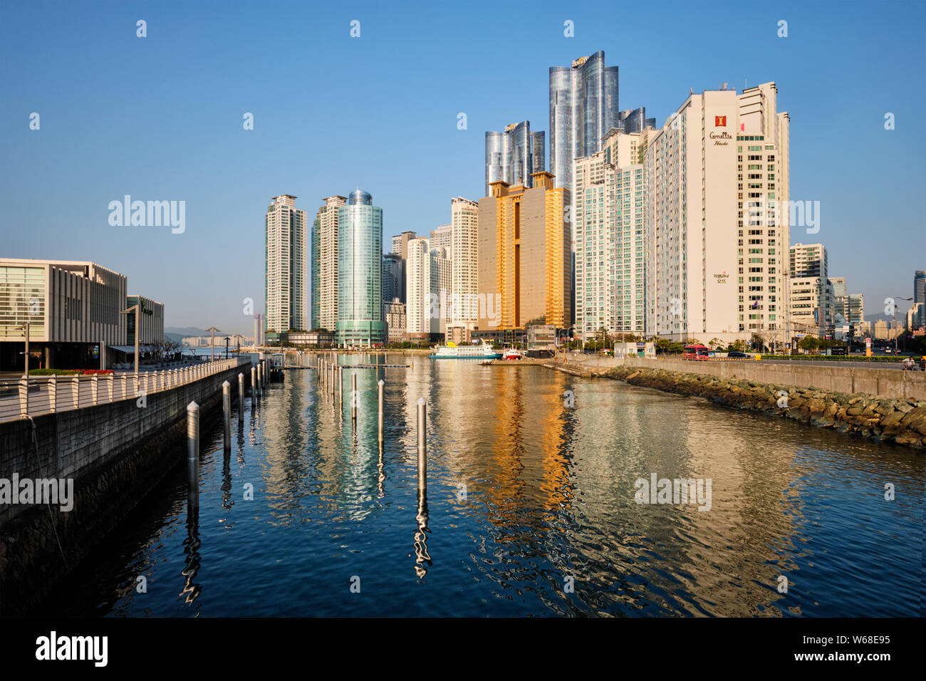 Marine Wolkenkratzer in Busan, Südkorea Stockfoto