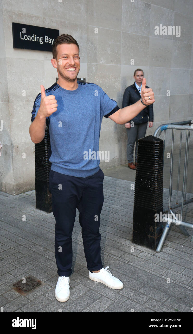 Chris Ramsey verlassen BBC Broadcasting House in London, nach Erscheinen auf der einen Zeigen, wo er und zwei andere Kandidaten für die bevorstehenden streng Come Dancing angekündigt wurden. Stockfoto