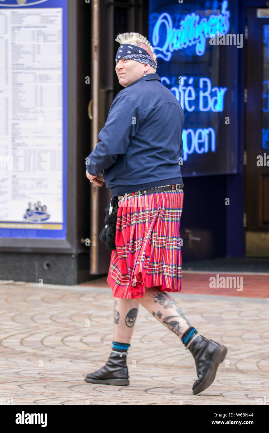 Blackpool, Lancashire, UK. 31. Juli 2019. Die fabelhafte Punk Rebellion Festival zurück in den Winter Gardens in Blackpool für ein Wochenende live Punk Rock Musik. Die Rebellion Festival, früher Urlaub in der Sonne und die VERGEUDETEN Festival ist ein britischer Punk Rock Festival 1996 zum ersten Mal statt. Diese offen für alle Veranstaltung zieht Tausende von Besuchern aus Übersee alle ihre Lieblings punk Musiker an einem Ort zu sehen. Credit: cernan Elias/Alamy leben Nachrichten Stockfoto