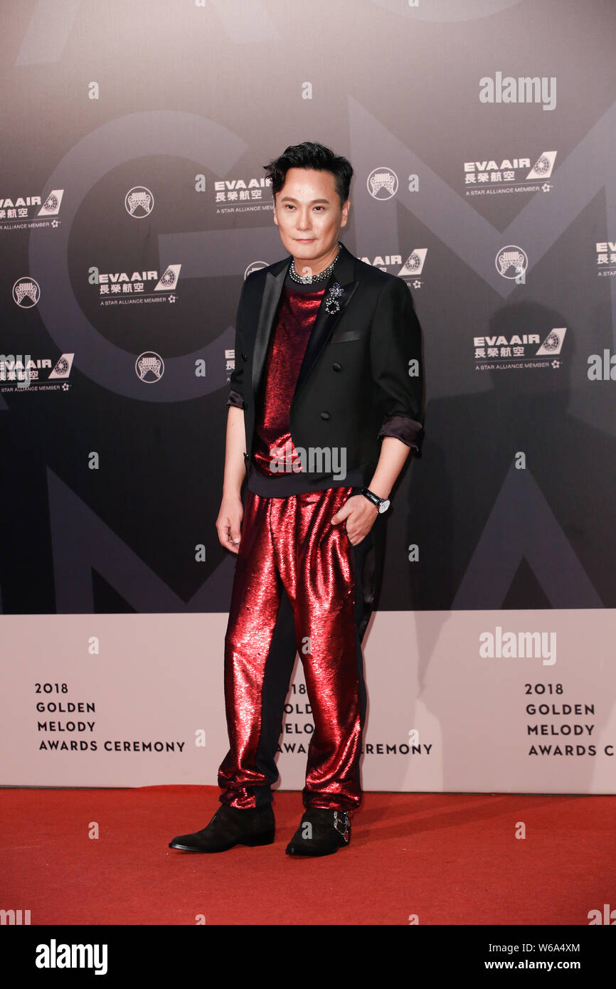 ** ** Taiwan Taiwan, Sänger Jeff Chang Shin-Che kommt auf dem roten Teppich für die 29 Golden Melody Preisverleihung in Taipei, Taiwan, 23. Juni 201 Stockfoto