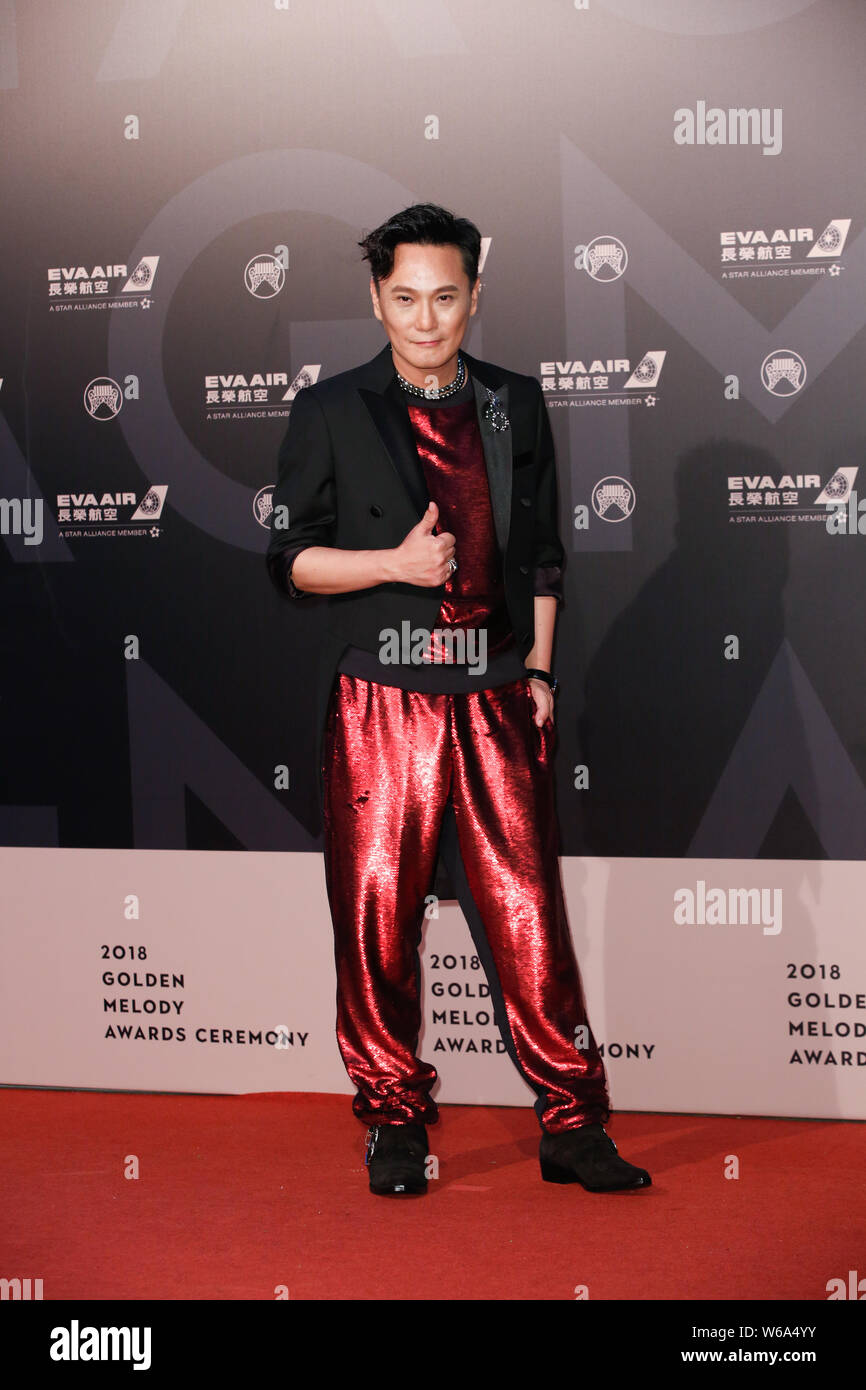 ** ** Taiwan Taiwan, Sänger Jeff Chang Shin-Che kommt auf dem roten Teppich für die 29 Golden Melody Preisverleihung in Taipei, Taiwan, 23. Juni 201 Stockfoto
