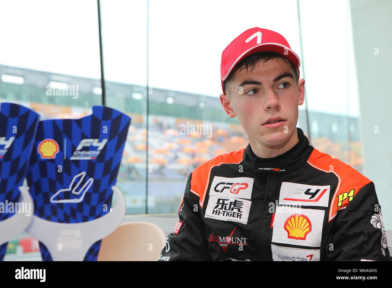 Irische Treiber Jordanien Morgan Dempsey wird dargestellt, nach dem zweiten Fall der Shell Cup FIA F4 Championship 2018 im chinesischen Zhuhai City, South China Stockfoto