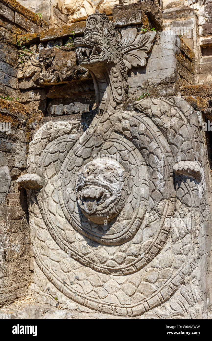 Steinbildhauerei im Pura Dalem Segara Madhu oder Pura Dalem Jagaraga - eine nördliche Balinesischen hinduistischen Tempel. Jagaraga Dorf, Buleleng, Bali, Indonesien. Stockfoto