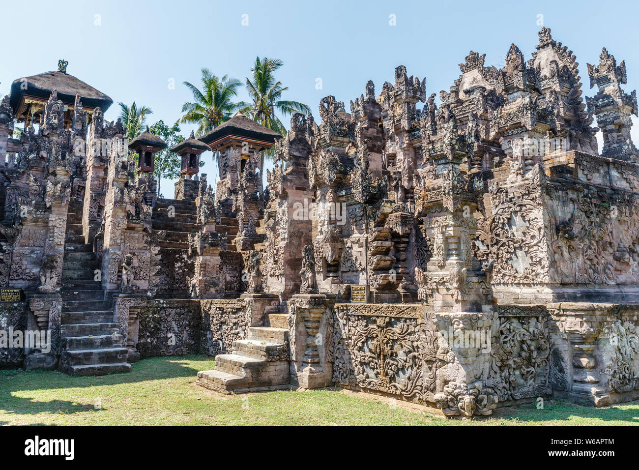 Pura Beji Sangsit - eine nördliche Balinesischen hinduistischen Tempel. Sangsit Dorf, Buleleng, Bali, Indonesien. Stockfoto