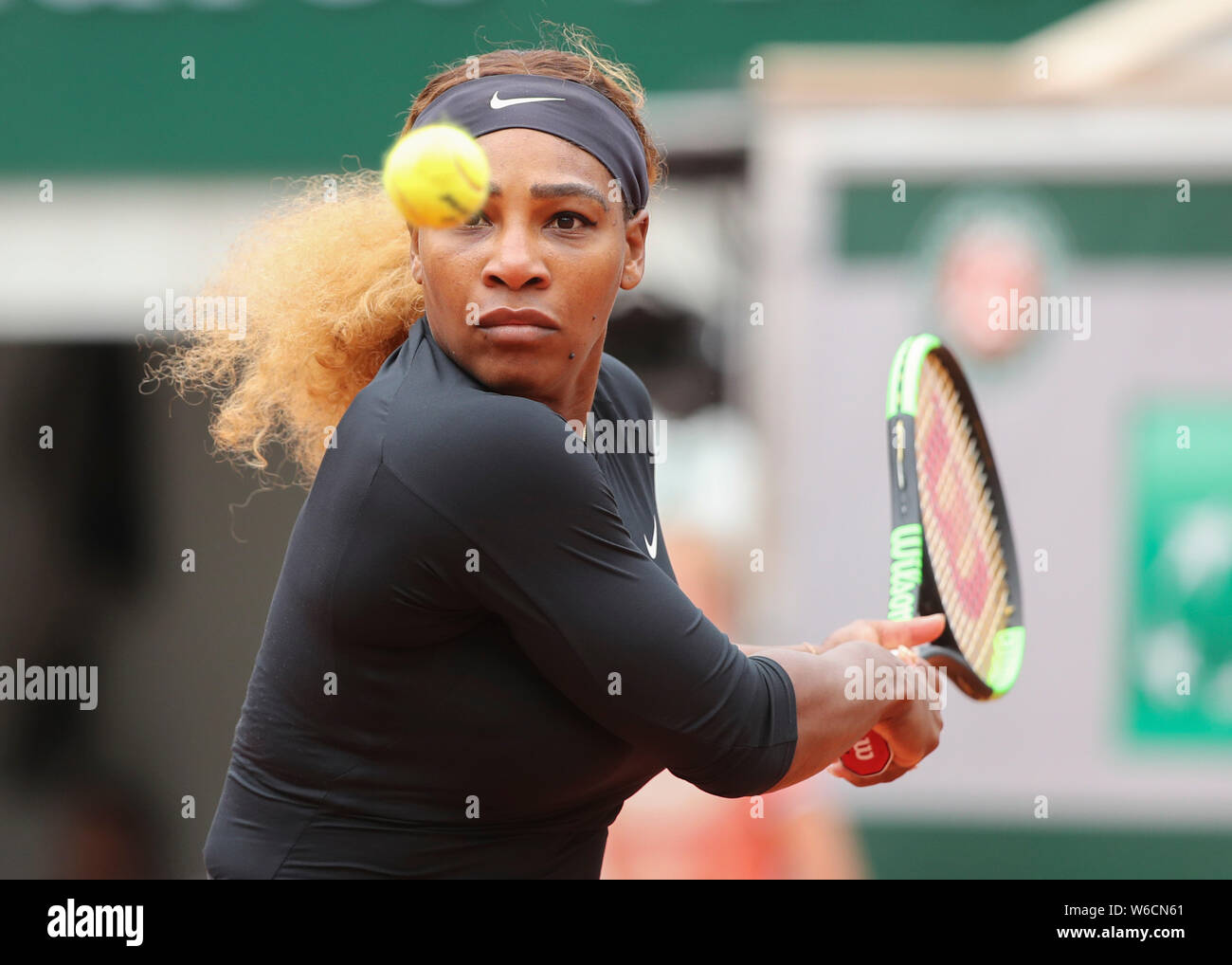 Amerikanische Tennisspielerin Serena Williams Spielen geschrieben während der French Open 2019, Paris, Frankreich Stockfoto