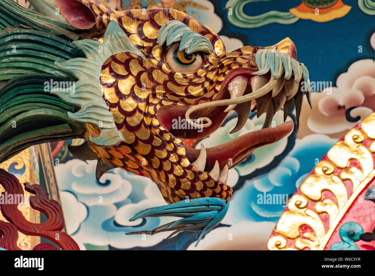 Die Namdroling Nyingmapa Kloster ist die größte Lehre Zentrum der Nyingma Linie des tibetischen Buddhismus in der Welt. Stockfoto