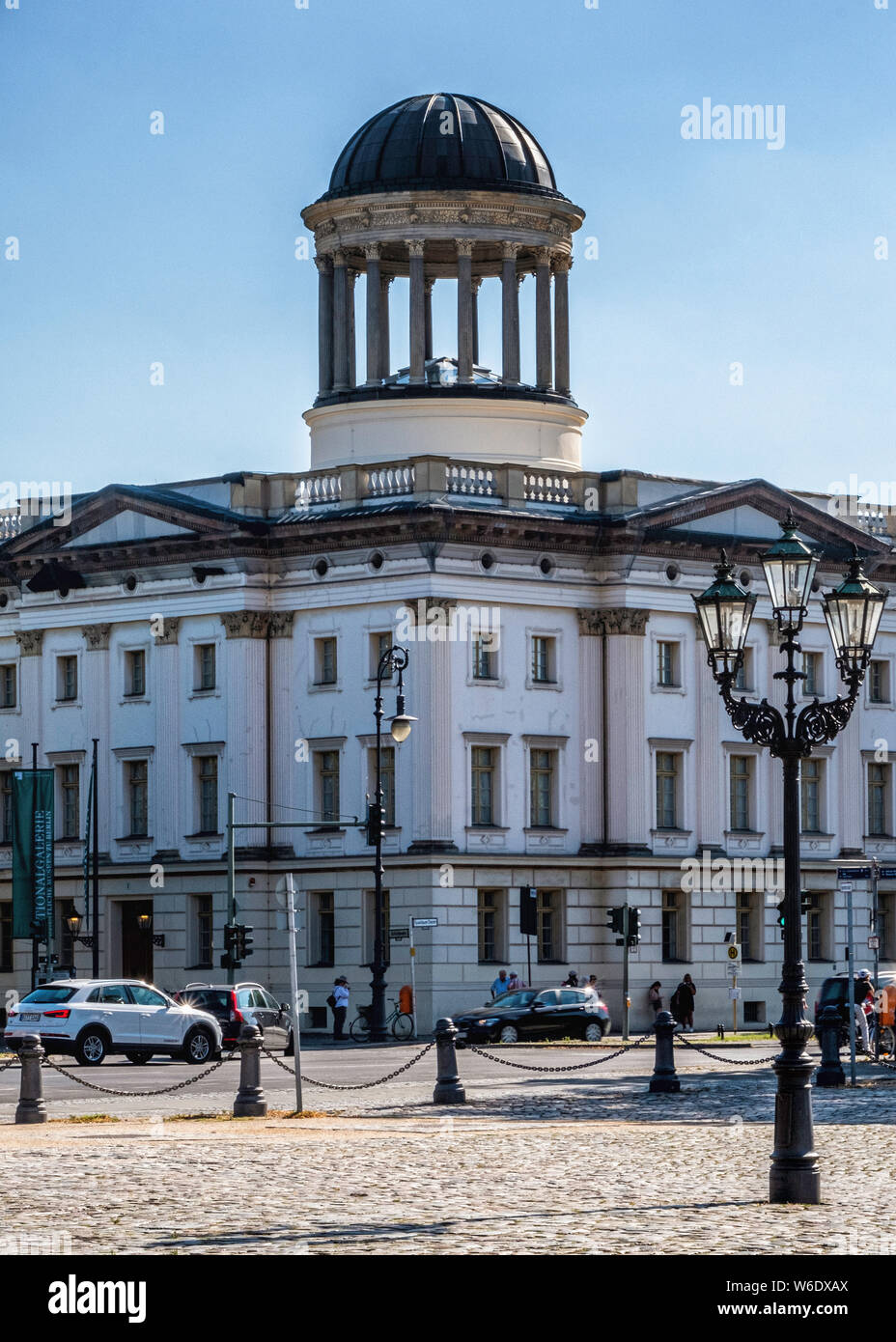 Museum Berggruen im Stülerbau Das Museum Berggruen Sammlung moderner Kunst ist in einem denkmalgeschützten Gebäude von Architekt Friedrich August Stülerin Charlottenburg-Berlin untergebracht. Stockfoto