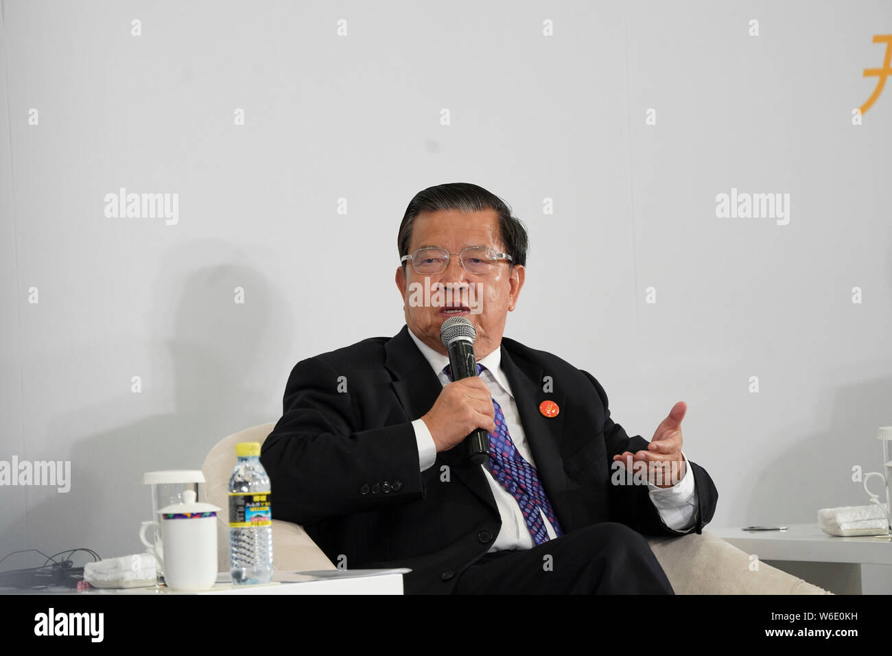 Long Yongtu, ehemaliger Stellvertretender Minister für MOFTEC, besucht die Sub-Forum "Die neue Reform Agenda: Regierung vs" während des Boao Forum für Asien Stockfoto