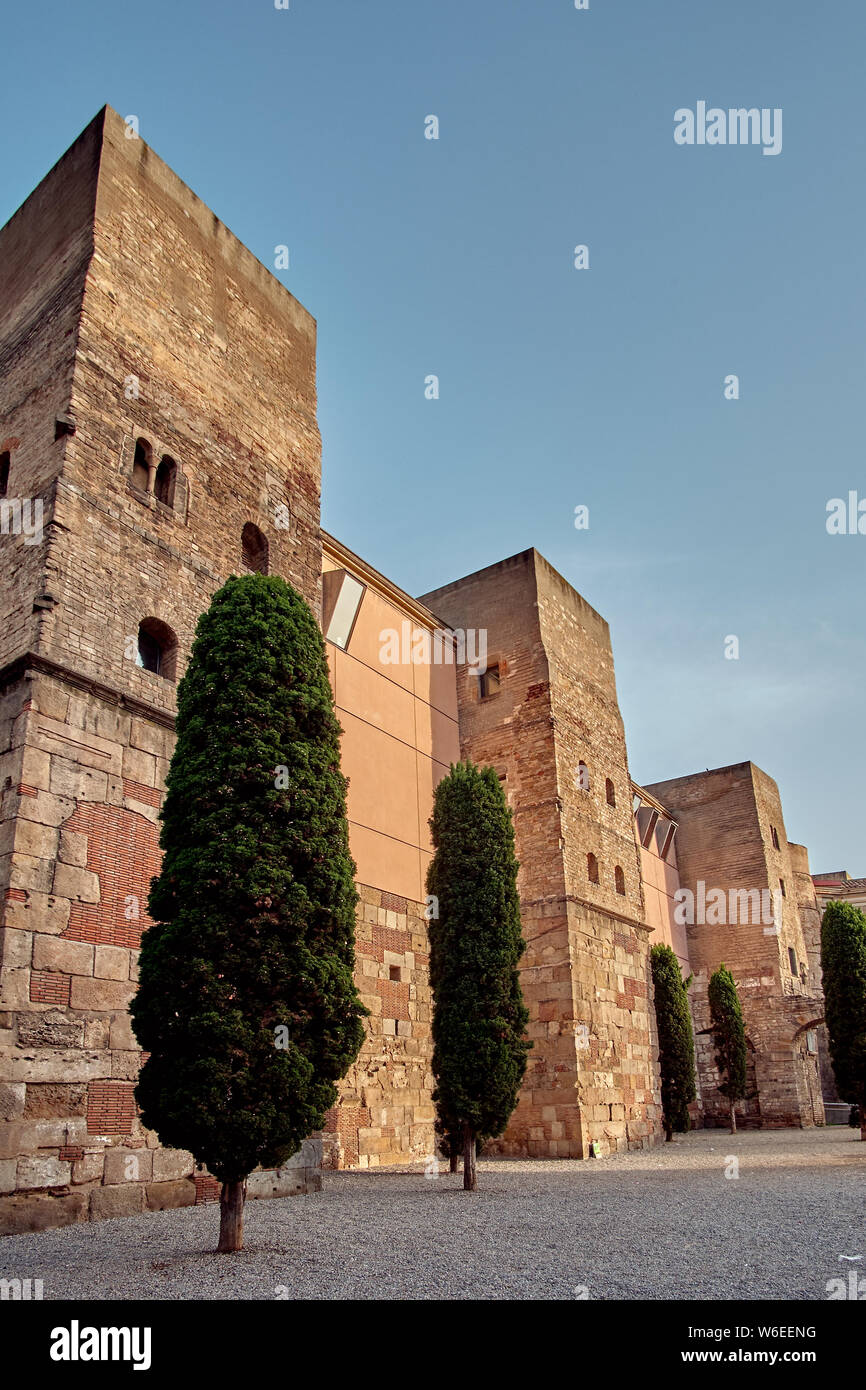 Antike römische Tor und Placa Nova, Barri Gothic Quarter, Barcelona, Spanien. Stockfoto