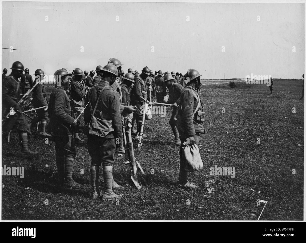 American [African American] Truppen camp in Frankreich. Machine Gun Anweisung. Stockfoto