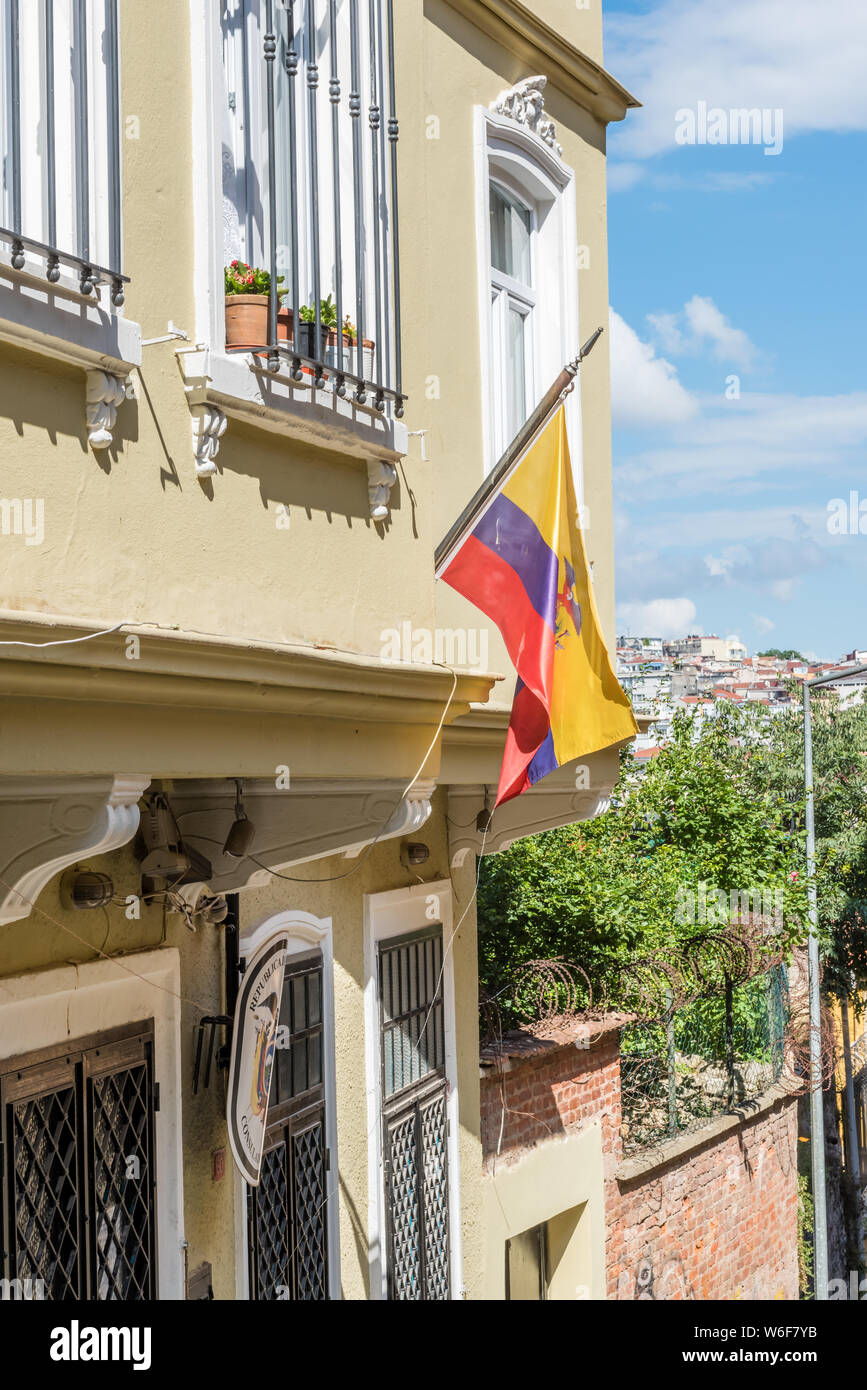 Außenansicht von Ecuador Botschaft, die in Beyoglu, Istanbul, Türkei. vom 25. Juli 2019 entfernt Stockfoto