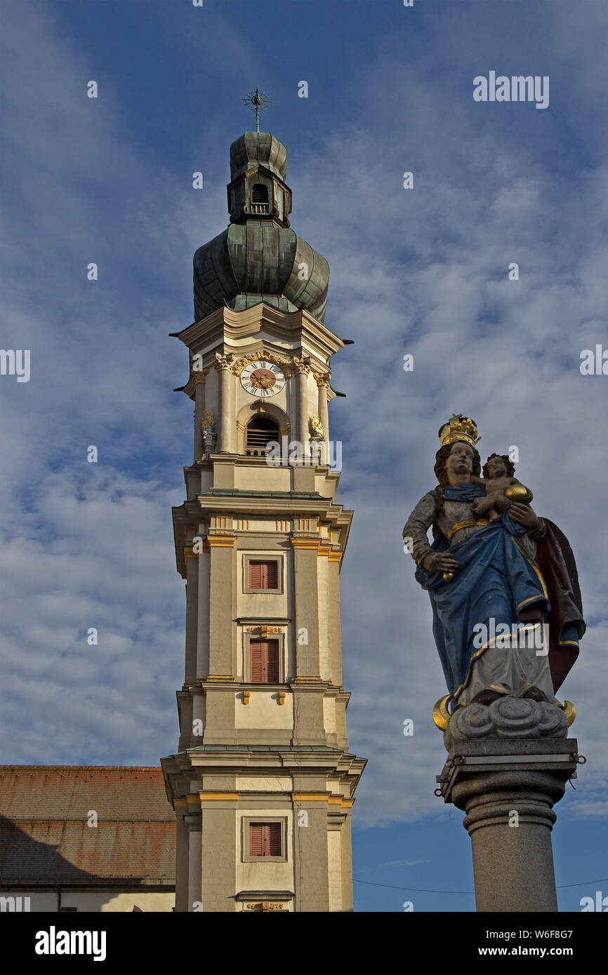 Kirche St. Peter und St. Paul, Deggendorf, Bayerischer Wald, Niederbayern, Deutschland Stockfoto