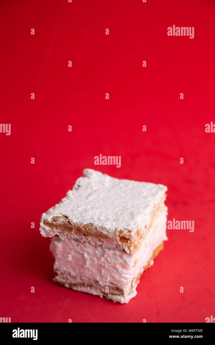 Köstliche pastell Baiser weiß Strudel Stockfoto