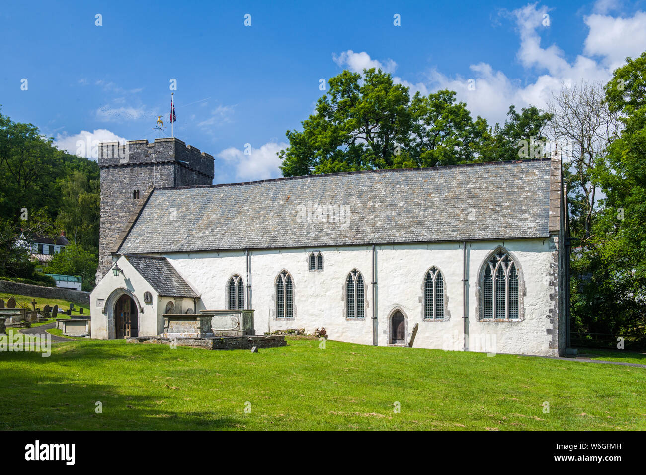 St Cadocs Kirche in das Tal von Glamorgan, South Wales an einem sonnigen Tag Stockfoto