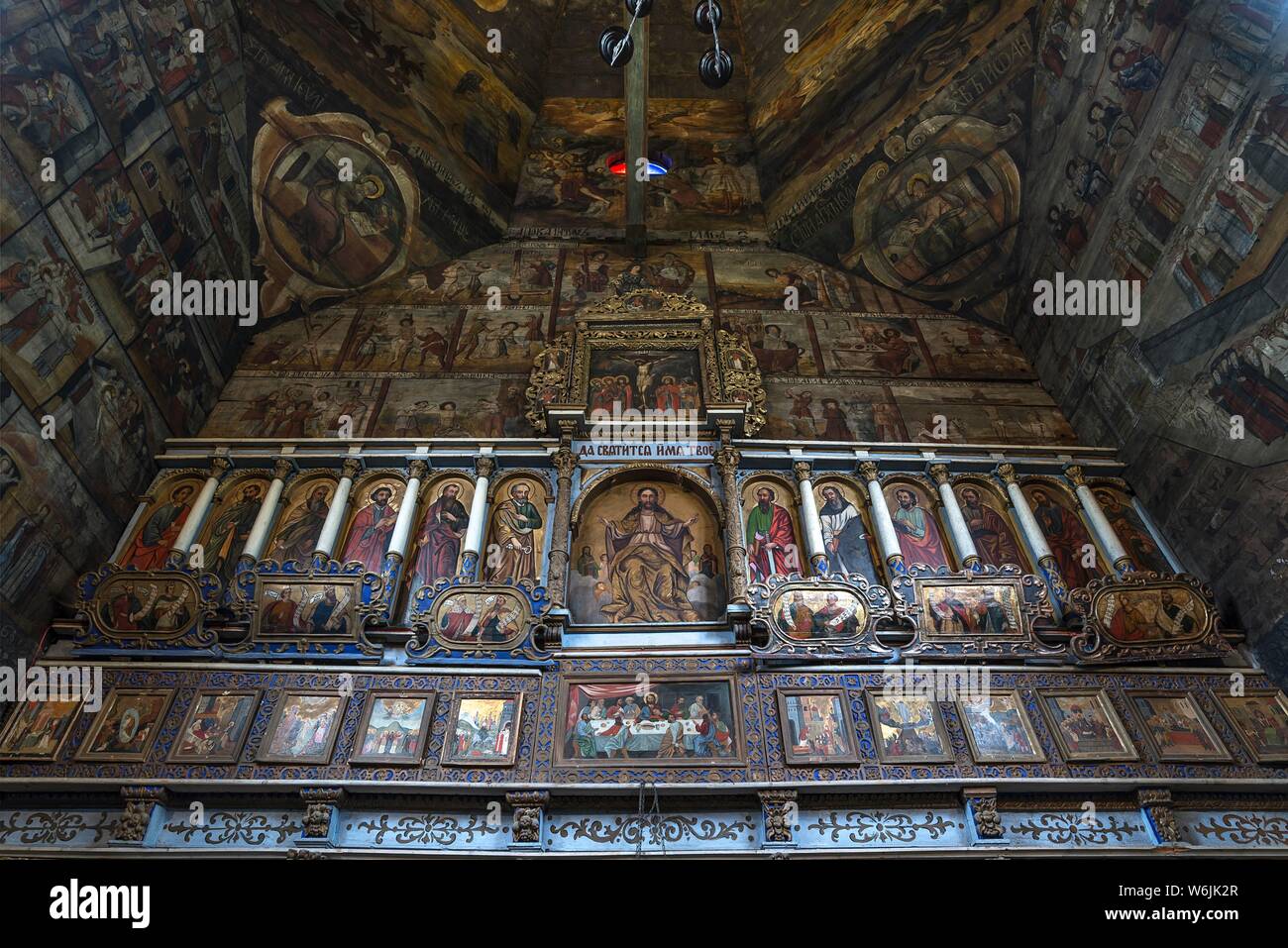 Altarraum der Orthodoxen Kirche von St. George, C. 1500, Holz- Kirche, Drokhobych, Ukraine Stockfoto