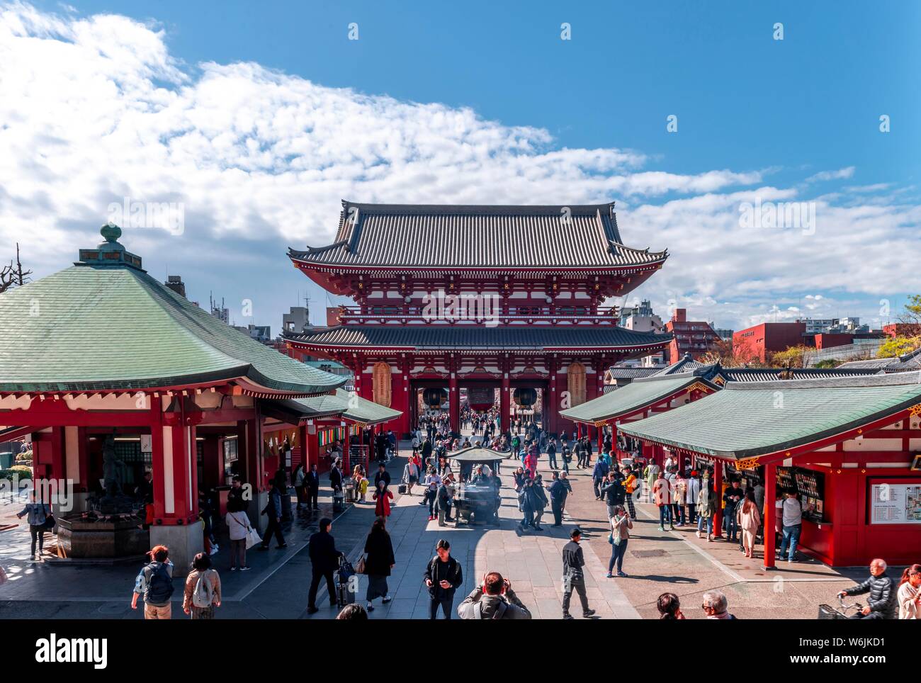 Hozomon Tor, buddhistische Tempel Komplex, Senso-ji Tempel, Asakusa, Tokyo, Japan Stockfoto