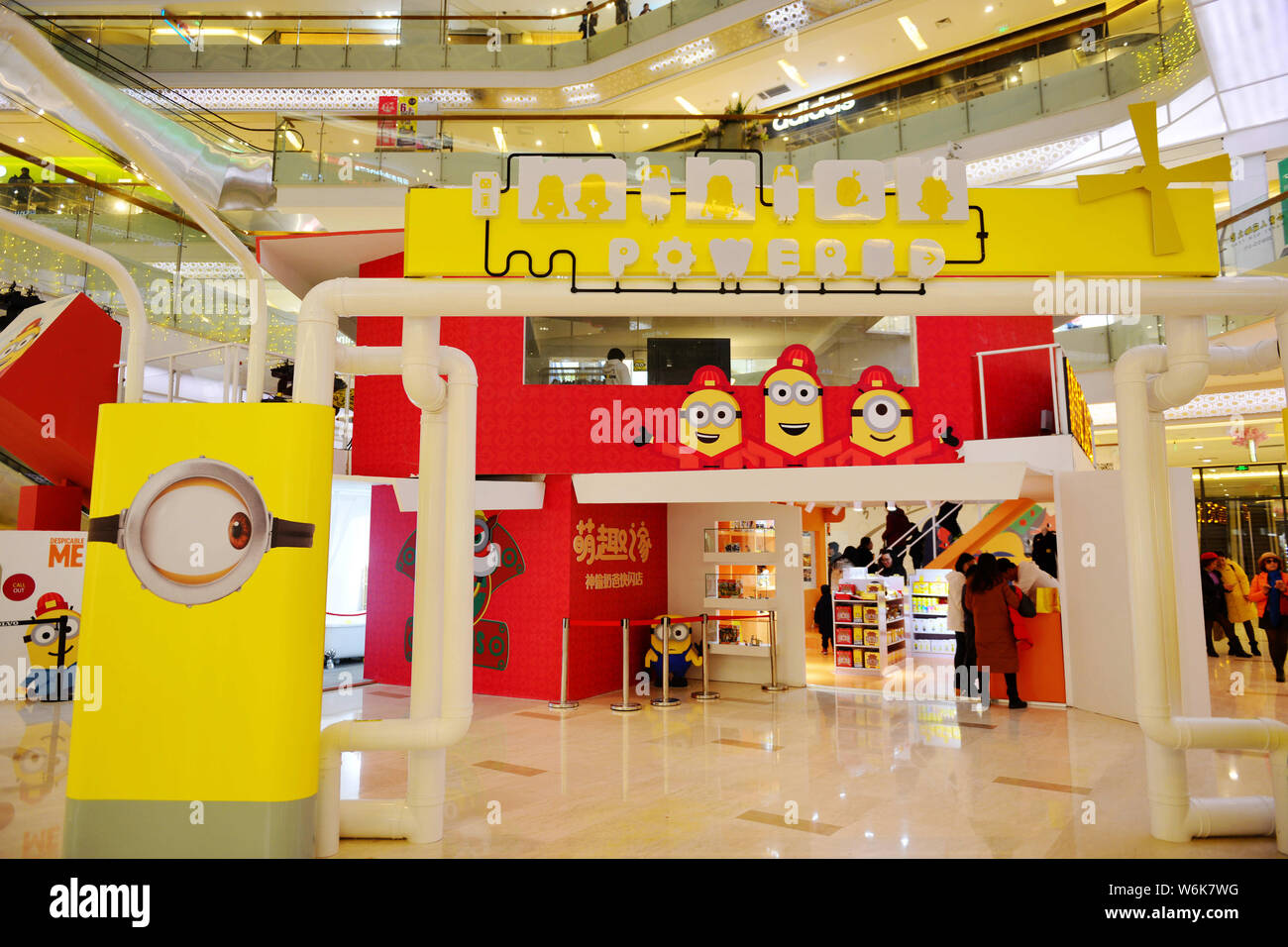Ansicht der Minion - themed Pop-up Stores in Nanjing, Provinz Jiangsu, China vom 7. Februar 2018. Ein Pop-up-store themed nach den USA animierte Stockfoto