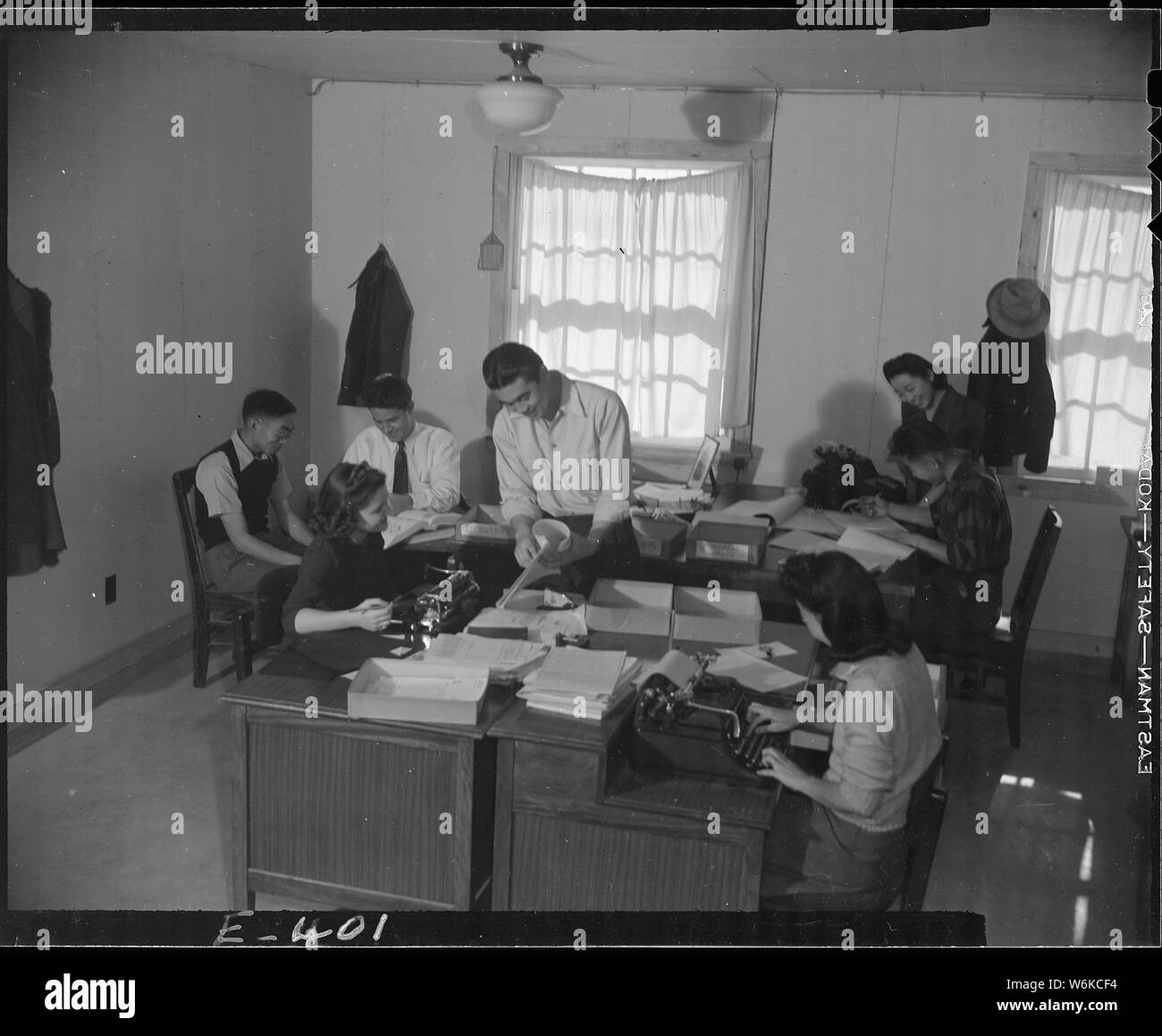 Rohwer Relocation Center, McGehee, Arkansas. Ein Teil der Mitarbeiter an der Rohwer Center. Stockfoto