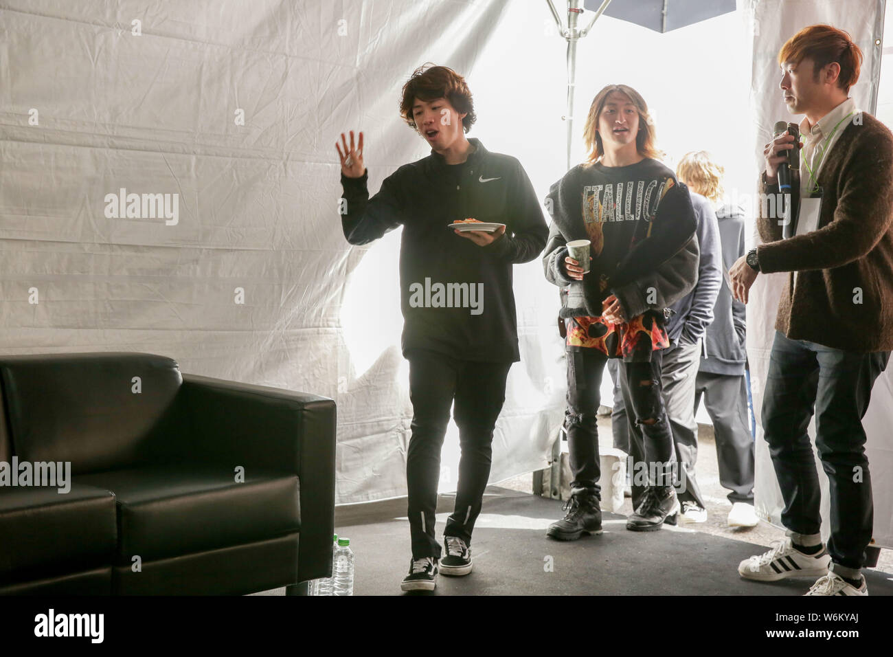 ** TAIWAN AUS ** Mitglieder der japanischen Rock Band One Ok Rock nehmen an einer Pressekonferenz für Ihre "Ambitionen Asien Tour 2018' conert in Taipei, Taiwan, 27 Ja Stockfoto