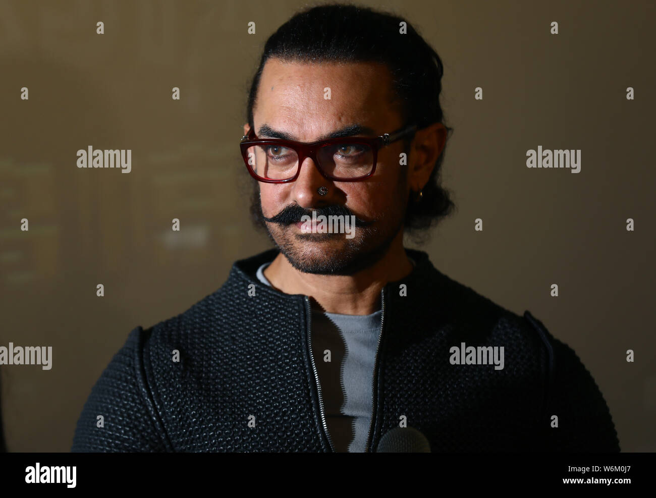 Indischen Schauspieler Aamir Khan besucht eine Road Show "Geheimnis seines neuen musikalischen Drama film Superstar" in Shanghai, China, 22. Januar 2018 zu fördern. Stockfoto