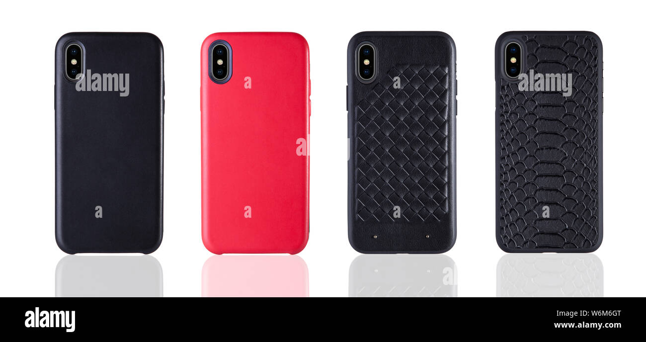 Die vier Schwarzen und Roten Telefon Leder Fällen auf weißem Hintergrund isoliert, klassisches Design Zubehör. Stockfoto