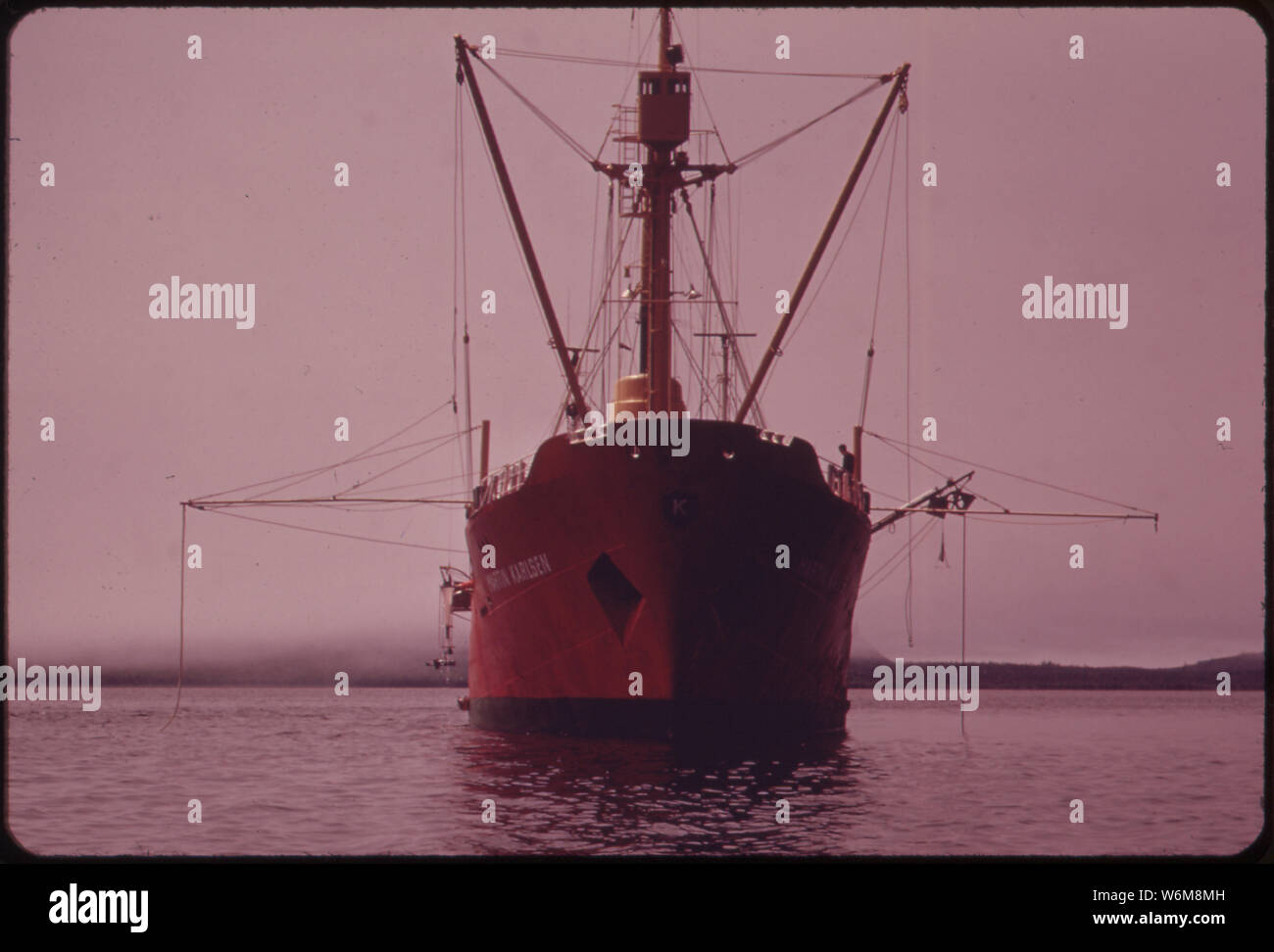 Die MARTIN KARLSEN, ein kanadisches Schiff, ist ein schwimmendes Labor, von dem aus Wissenschaftler analysieren PHYSIKALISCHE, CHEMISCHE BIOLOGISCHE UND METEOROLOGISCHEN BEDINGUNGEN IN LAKE SUPERIOR. Die vollständige STUDIE VON FRISCHEM WASSER IST LIMNOLOGIE GENANNT Stockfoto