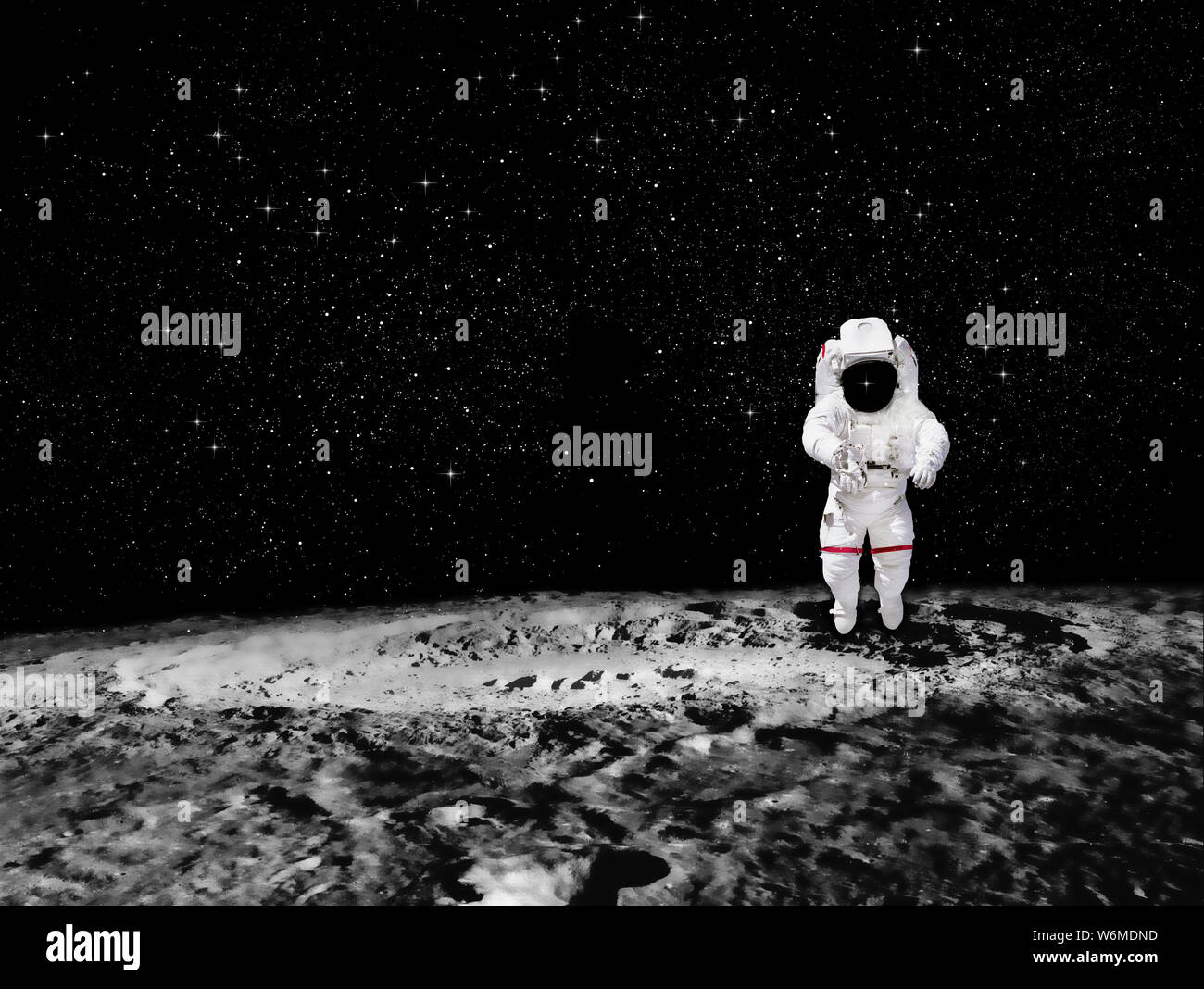 Single Spaceman in einen Raumanzug im Weltraum. Astronauten landete auf einem Planeten. . Elemente dieses Bild von der NASA eingerichtet Stockfoto