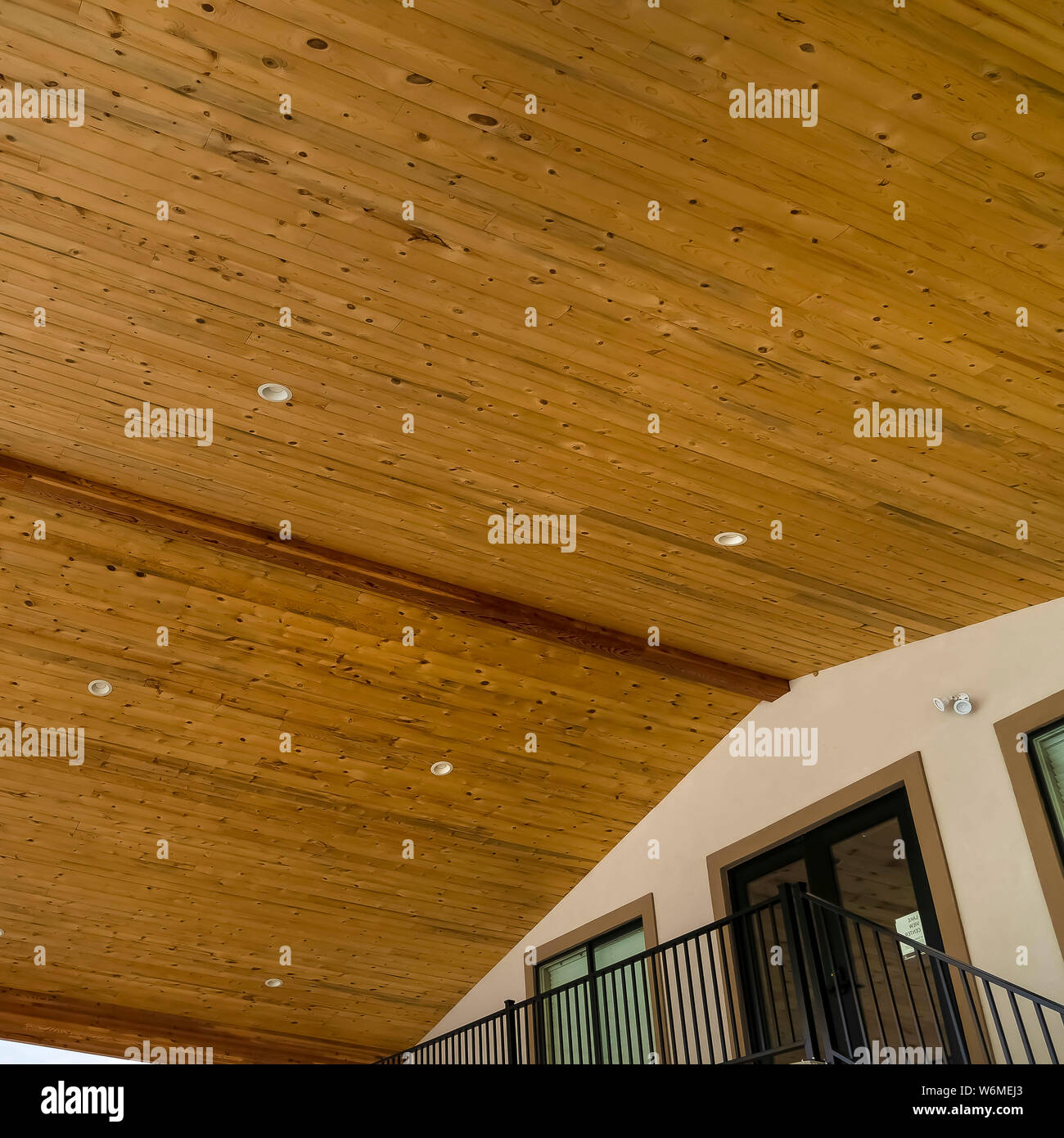 Wood Roof And Ceiling Stockfotos Wood Roof And Ceiling