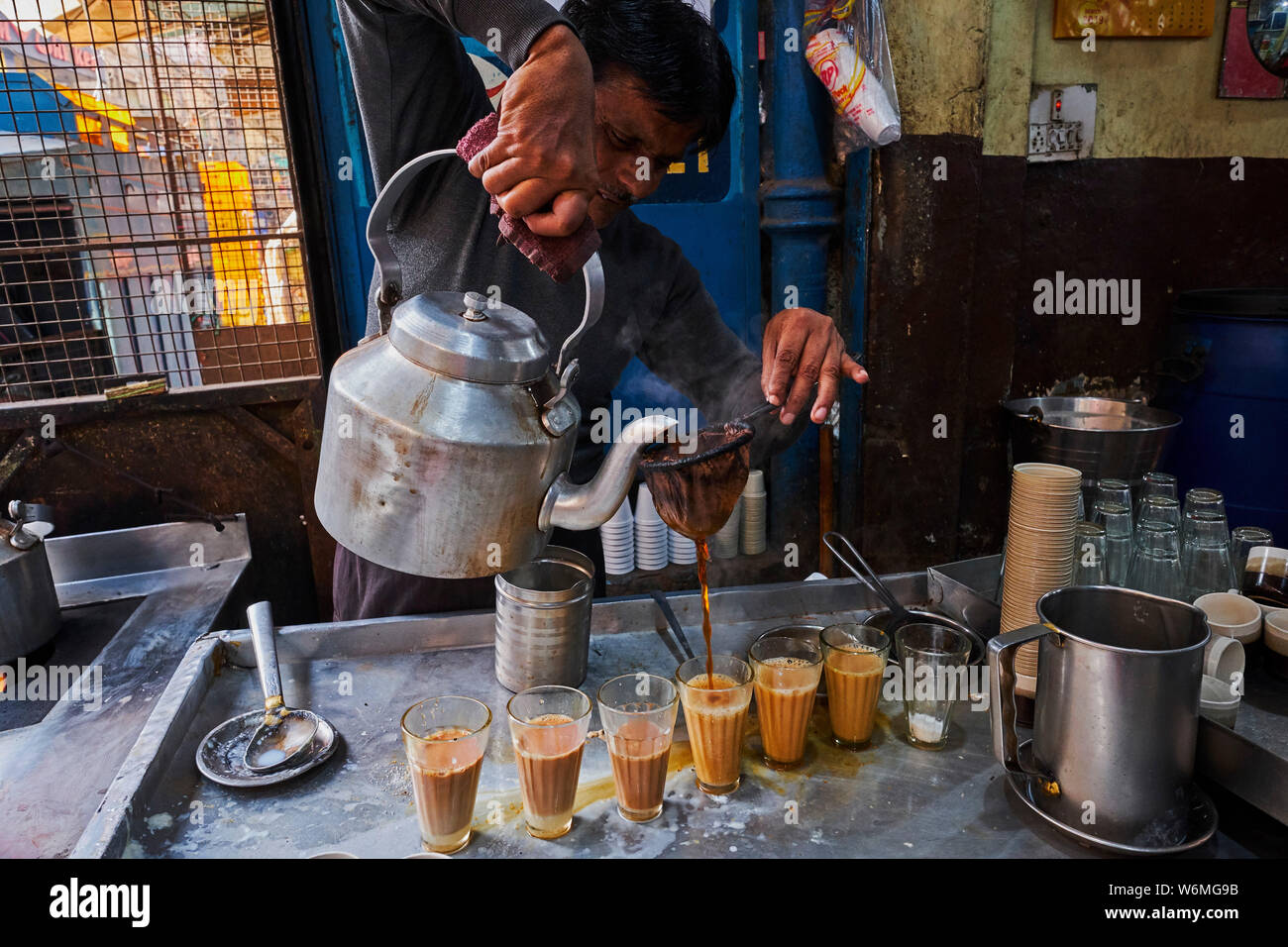 Indien, Delhi, Old Delhi, ein Teehaus in der Altstadt Stockfoto
